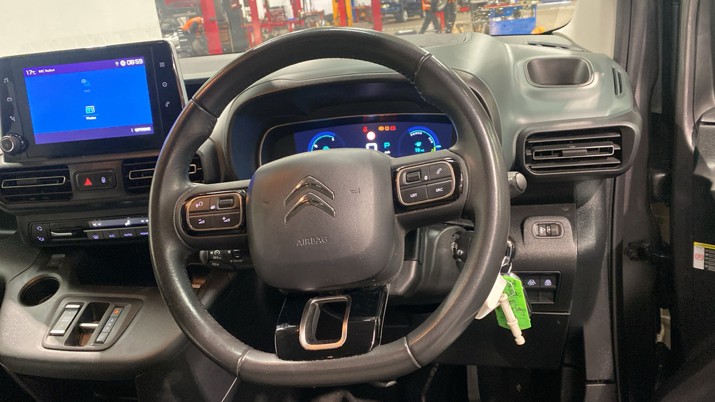 Citroen e-Berlingo 100Kw Flair Xtr M 50Kwh Grey #3