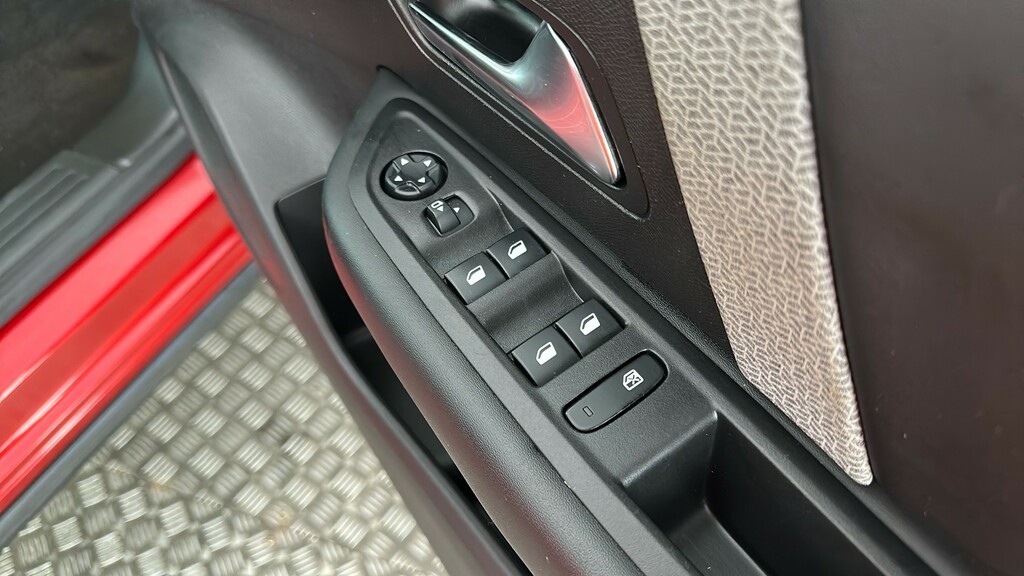 Citroen C4 1.2 Puretech Shine Hatchback Eat8 Euro Blue #32
