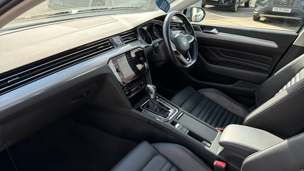Volkswagen Passat 2.0 Tdi Evo Sel Saloon Dsg Grey #12