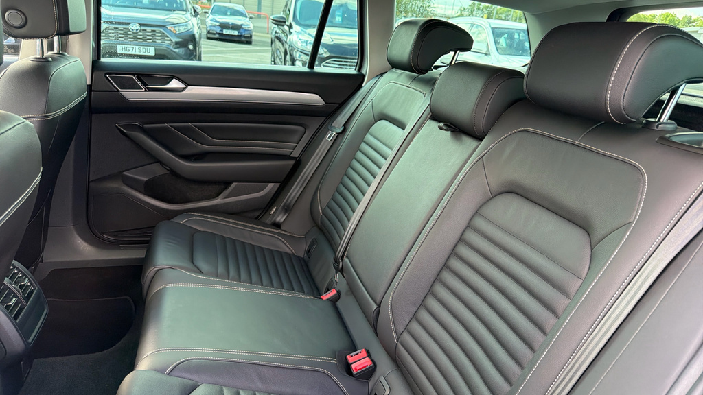 Volkswagen Passat 2.0 Tdi Evo Sel Saloon Dsg Grey #14