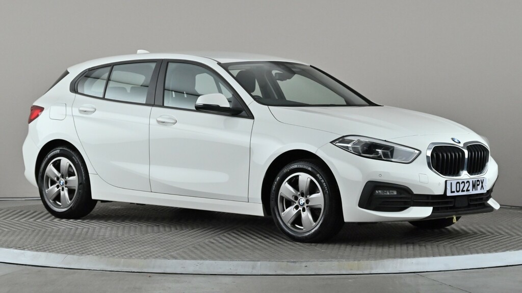 BMW 1 Series 118I 136 Se Live Cockpit Professional White