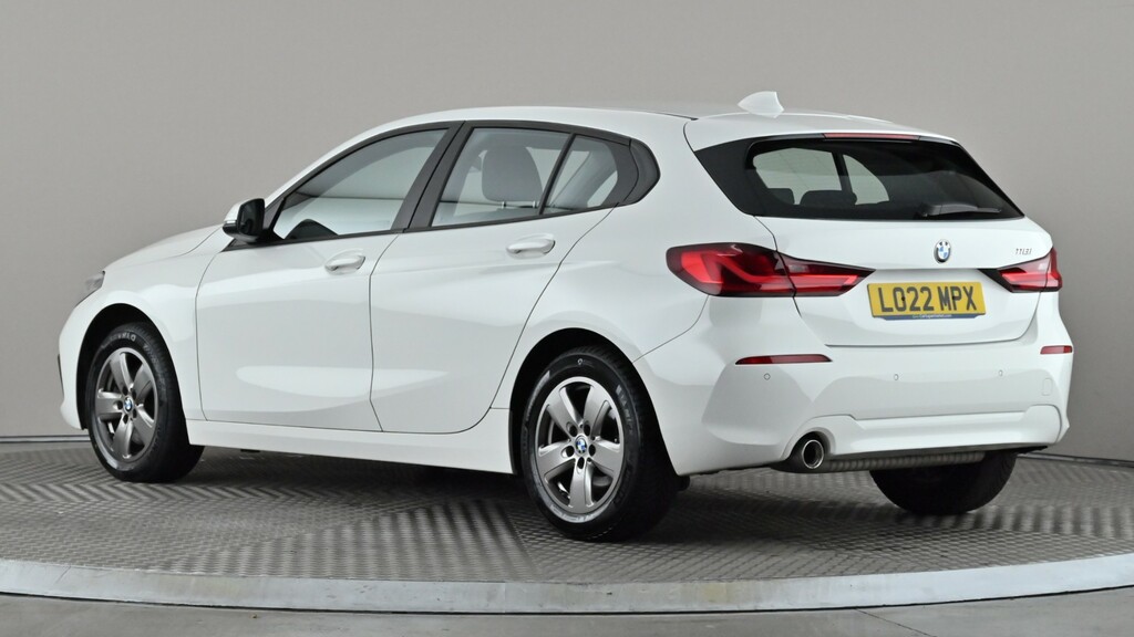 BMW 1 Series 118I 136 Se Live Cockpit Professional White #4
