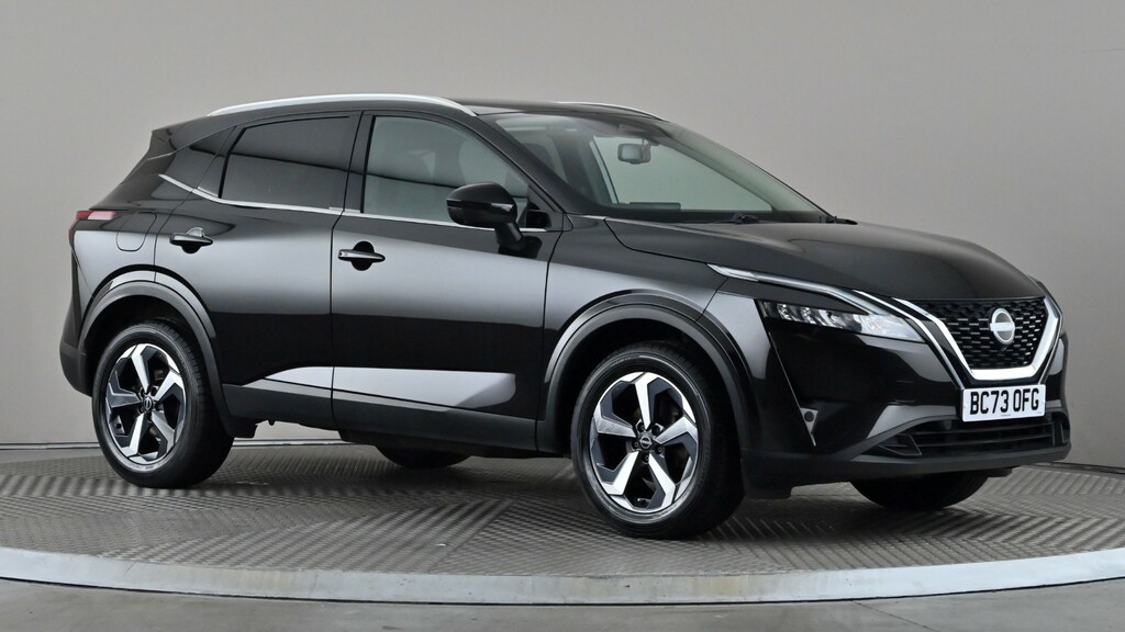 Nissan Qashqai 1.3 Dig-t Mh N-connecta Black