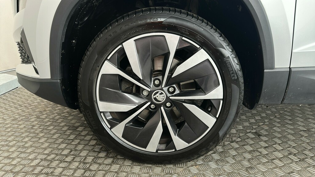 Skoda Karoq 1.5 Tsi Se L Dsg Black #19