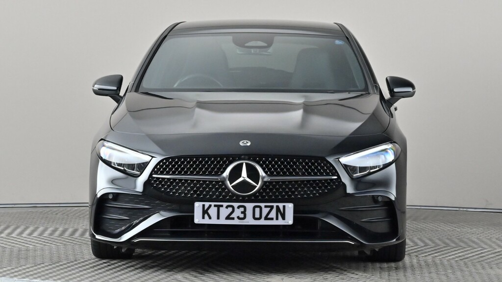 Mercedes-Benz A Class A200 Amg Line Executive Black #2