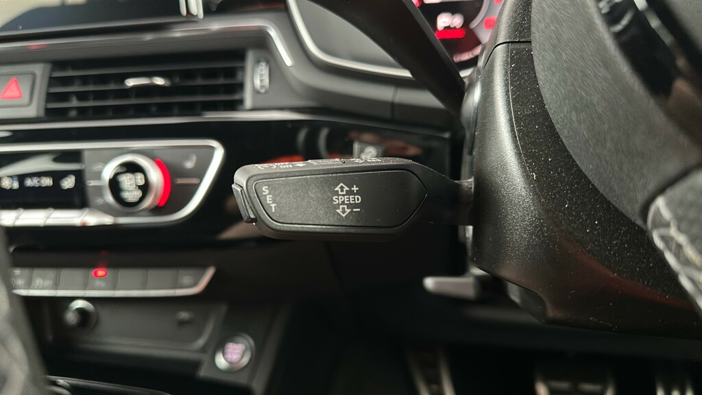 Audi A4 35 Tfsi Black Edition S Tronic Comfortsound Black #30
