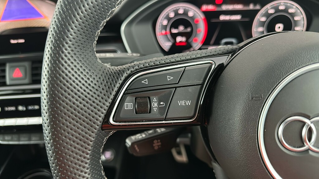 Audi A4 35 Tfsi Black Edition S Tronic Comfortsound Black #31