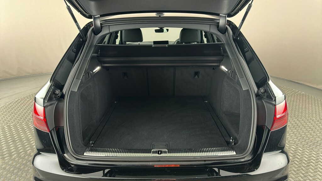 Audi A4 35 Tfsi Black Edition S Tronic Comfortsound Black #22