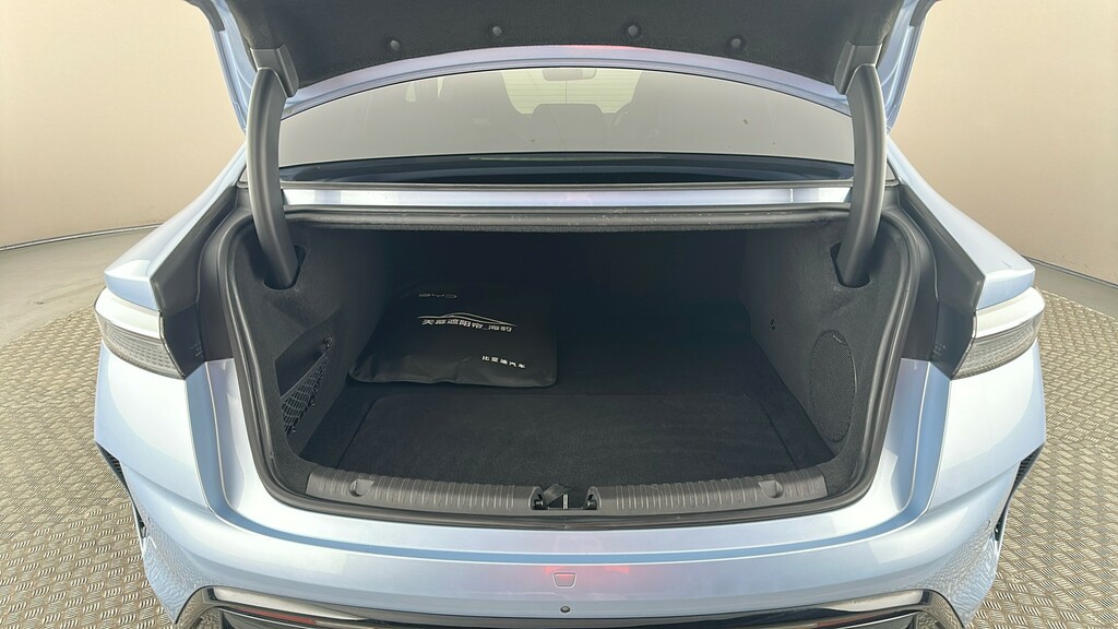 Byd Seal Byd Saloon 390Kw Excellence Awd 83Kwh White #22
