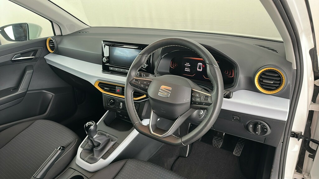 Seat Arona 1.0 Tsi 110 Fr Sport Grey #32