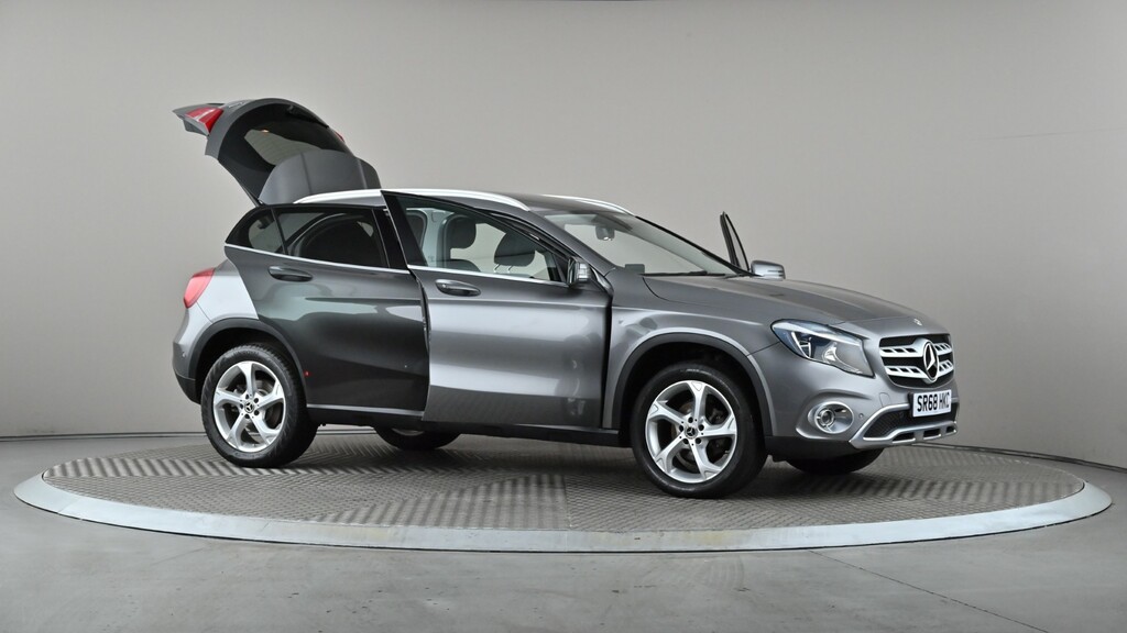 Mercedes-Benz GLA Class Gla 180 Urban Edition Silver #7