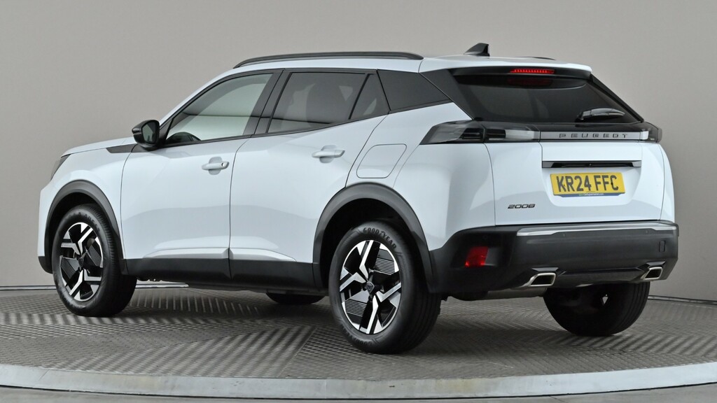 Peugeot 2008 1.2 Puretech 130 Allure White #4