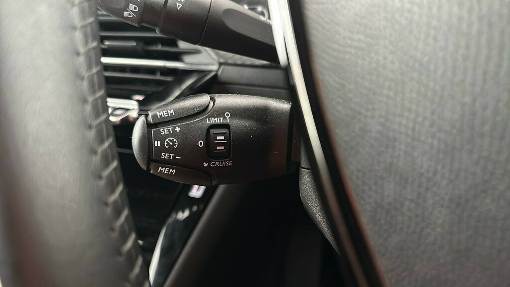 Peugeot e-2008 50Kwh Allure 7Kw Charger Grey #29