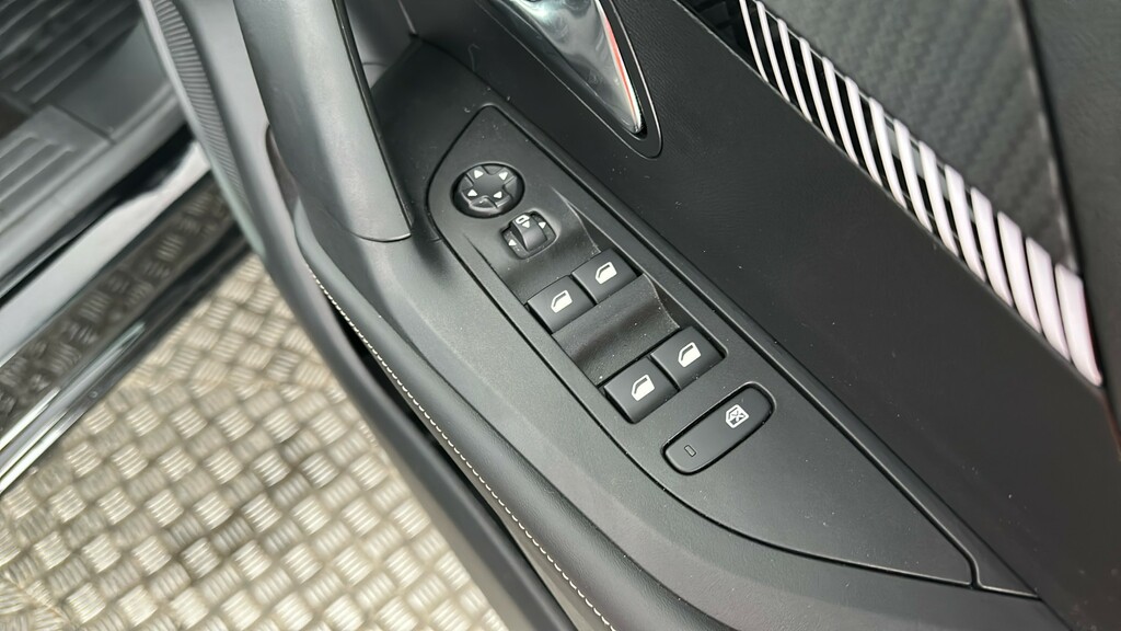 Peugeot e-2008 50Kwh Allure 7Kw Charger Grey #32