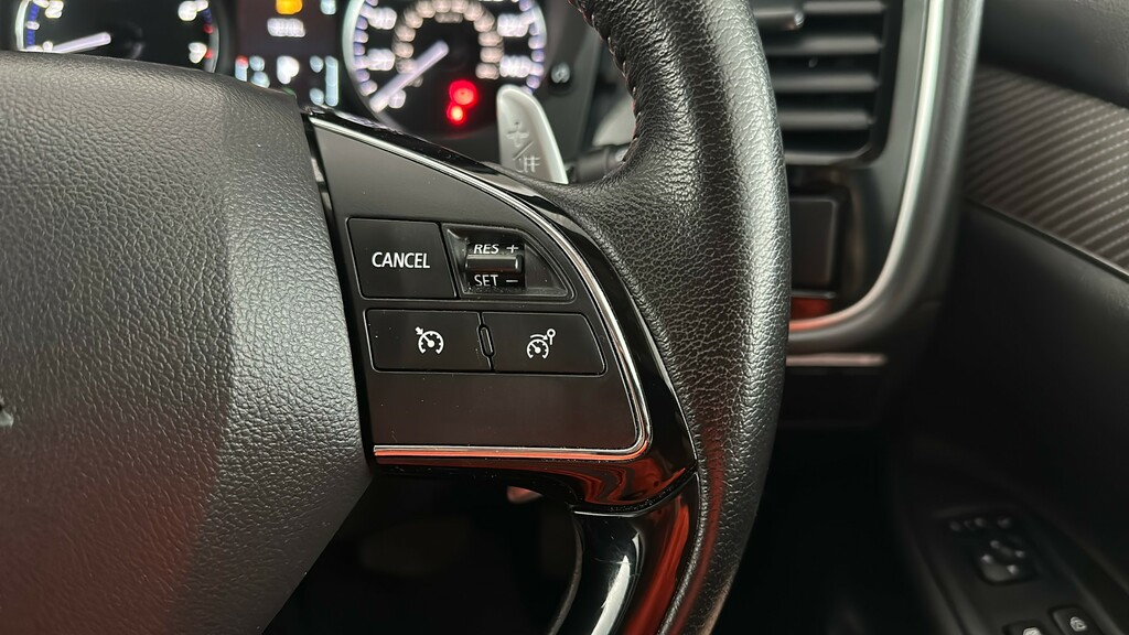Mitsubishi Outlander Twinmotor 13.8Kwh Design Cvt Black #31