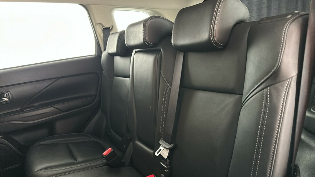 Mitsubishi Outlander Twinmotor 13.8Kwh Design Cvt Black #18