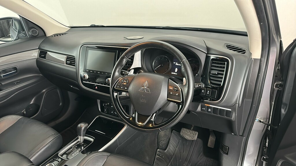 Mitsubishi Outlander Twinmotor 13.8Kwh Design Cvt Black #34