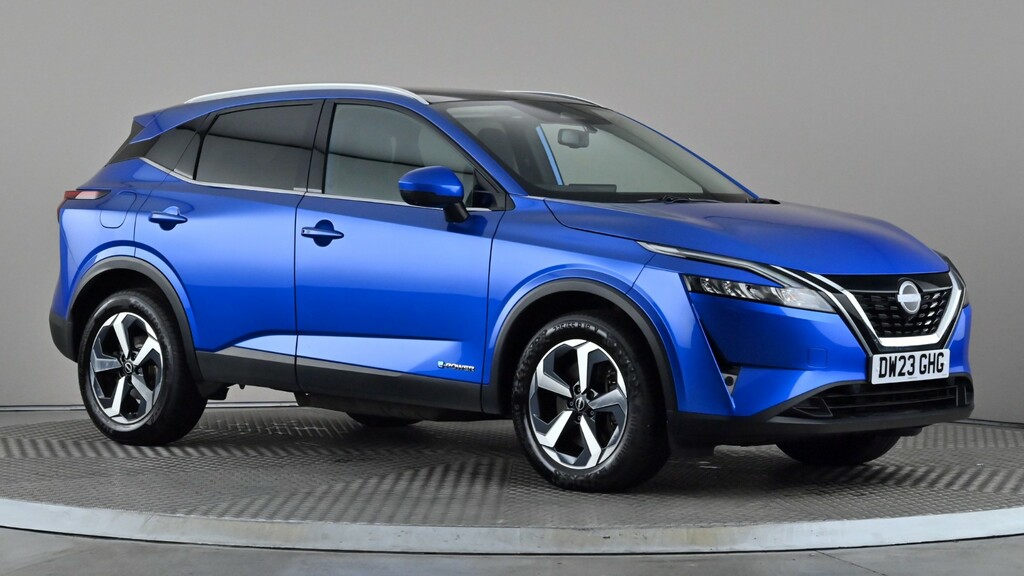 Nissan Qashqai Hatchback Blue