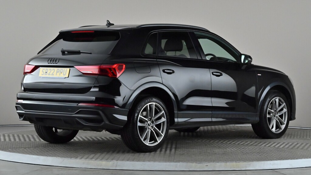 Audi Q3 35 Tfsi Black Edition S Tronic Black #6