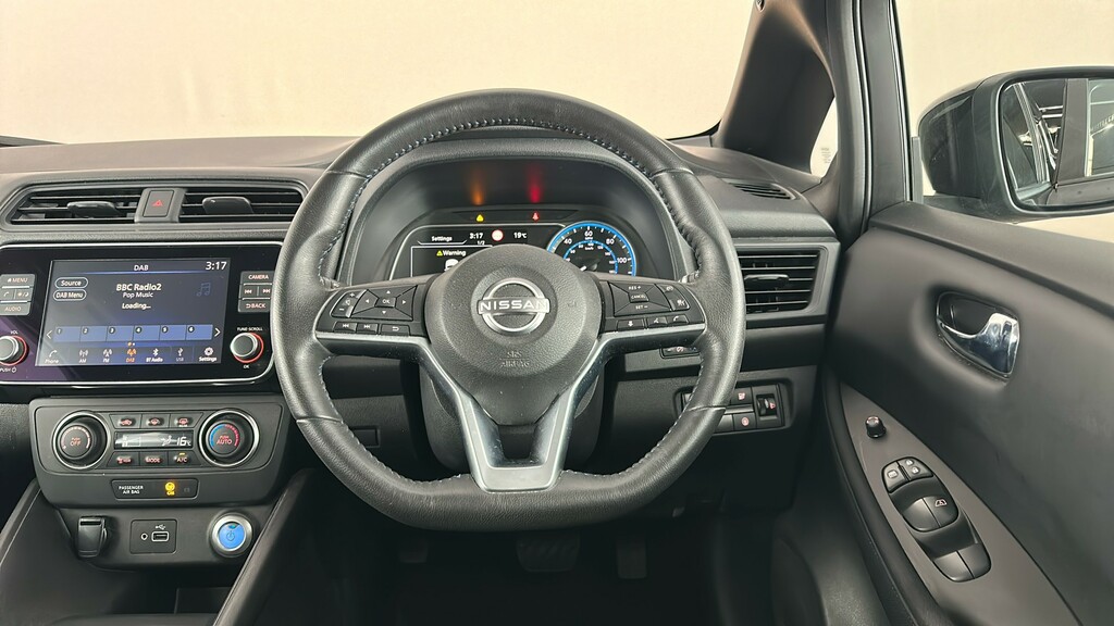 Nissan Leaf 39Kw N-connecta With Sat Nav And 360 View Cam Grey #14