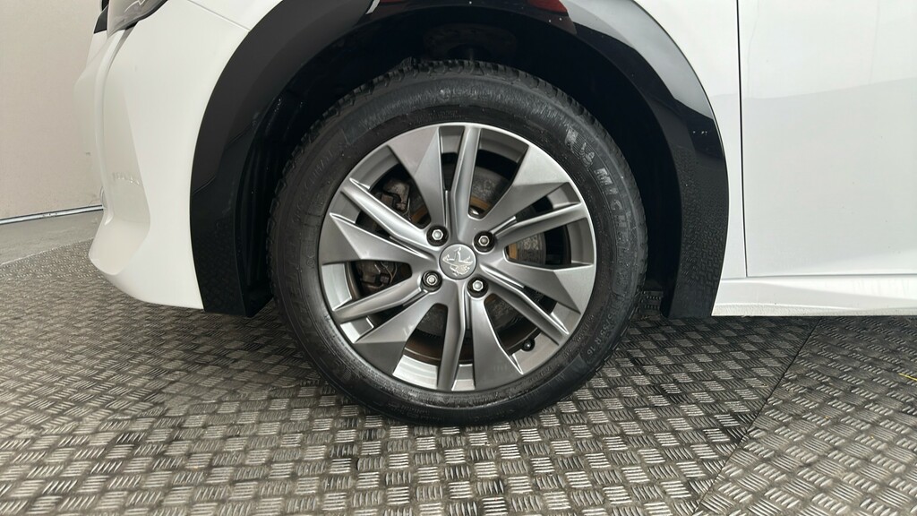 Peugeot e-208 100Kw Gt Premium 50Kwh White #19