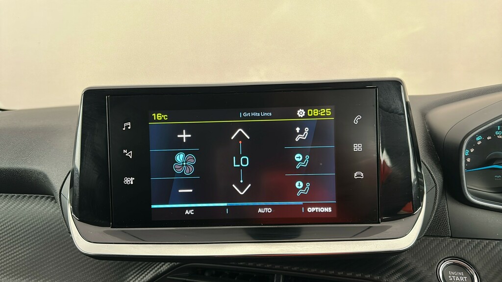 Peugeot e-208 100Kw Gt Premium 50Kwh White #23