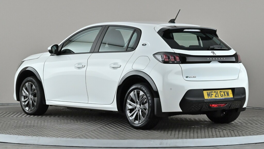 Peugeot e-208 100Kw Allure 50Kwh White #4