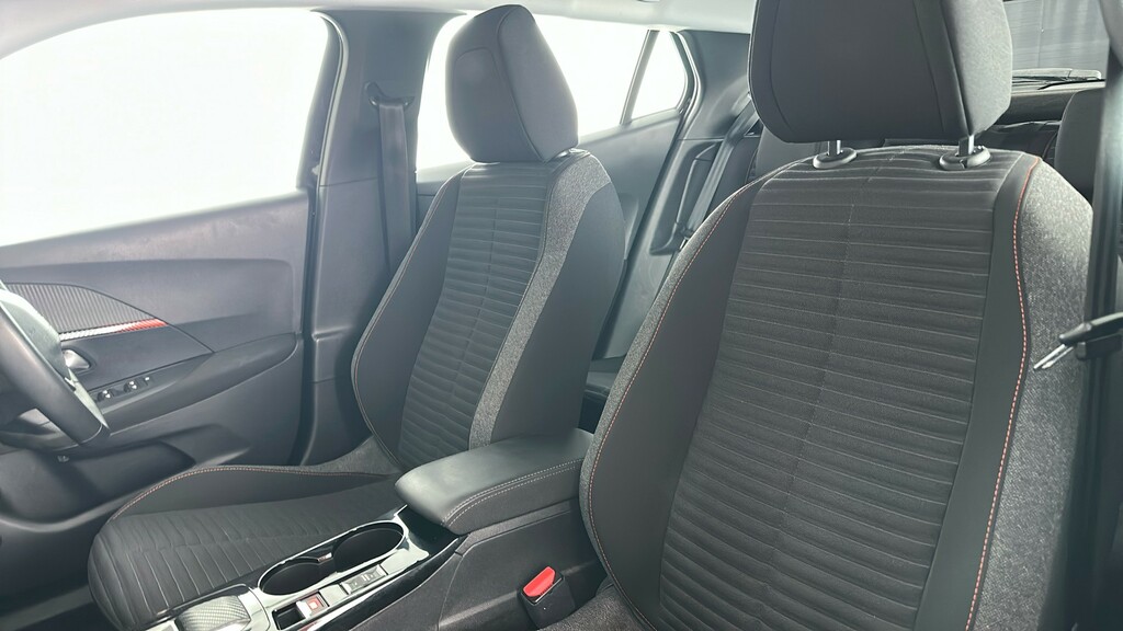 Peugeot e-2008 50Kwh Gt 7Kw Charger Grey #17
