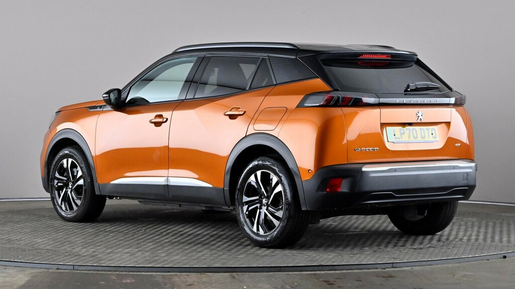 Peugeot e-2008 100Kw Gt 50Kwh Orange #4
