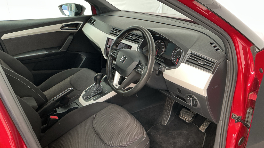 Seat Arona 1.0 Tsi 115 Xcellence Lux Dsg Red #16