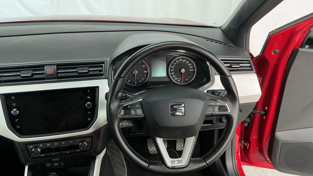 Seat Arona 1.0 Tsi 115 Xcellence Lux Dsg Red #17