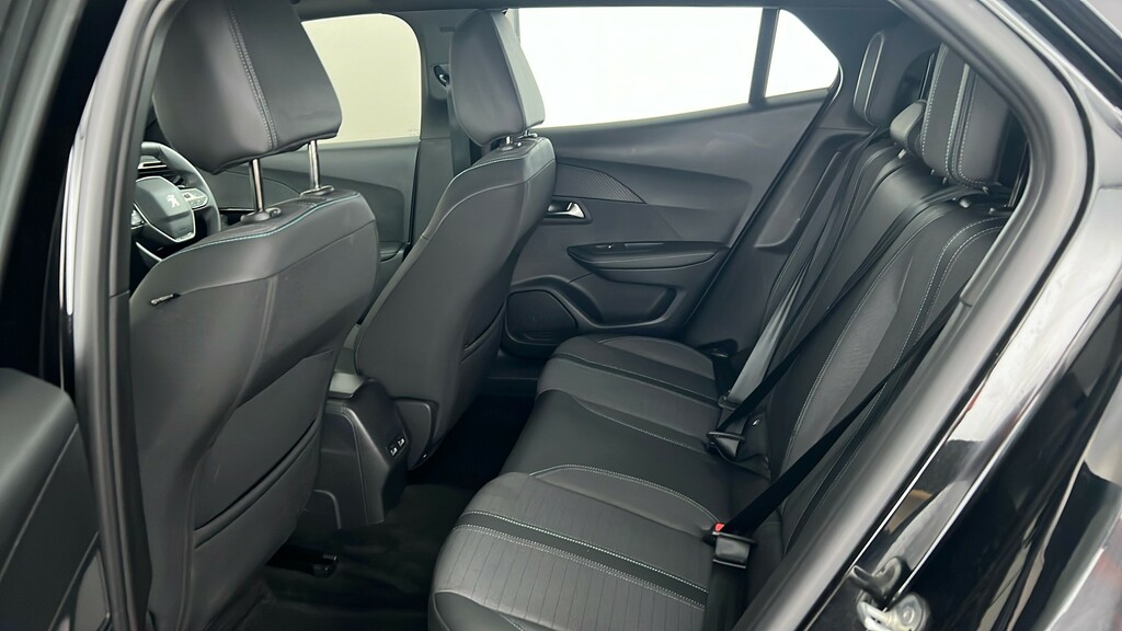 Peugeot e-2008 Peugeot 2008 Allure Premium Black #18