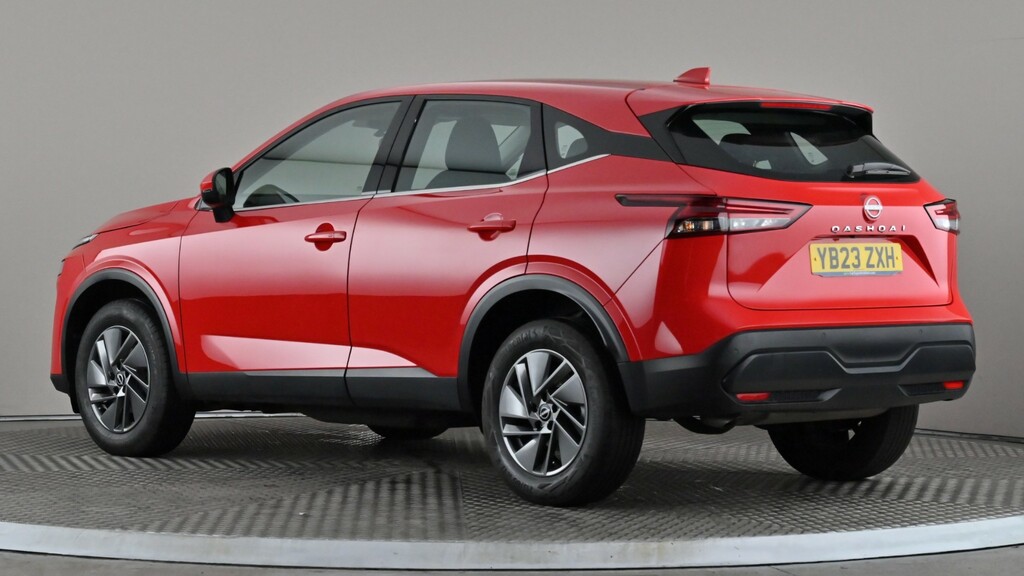 Nissan Qashqai 1.3 Dig-t Mh Acenta Premium Red #4