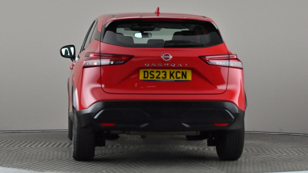 Nissan Qashqai 1.3 Dig-t Mh 158 Acenta Premium DS23KCN Red #5