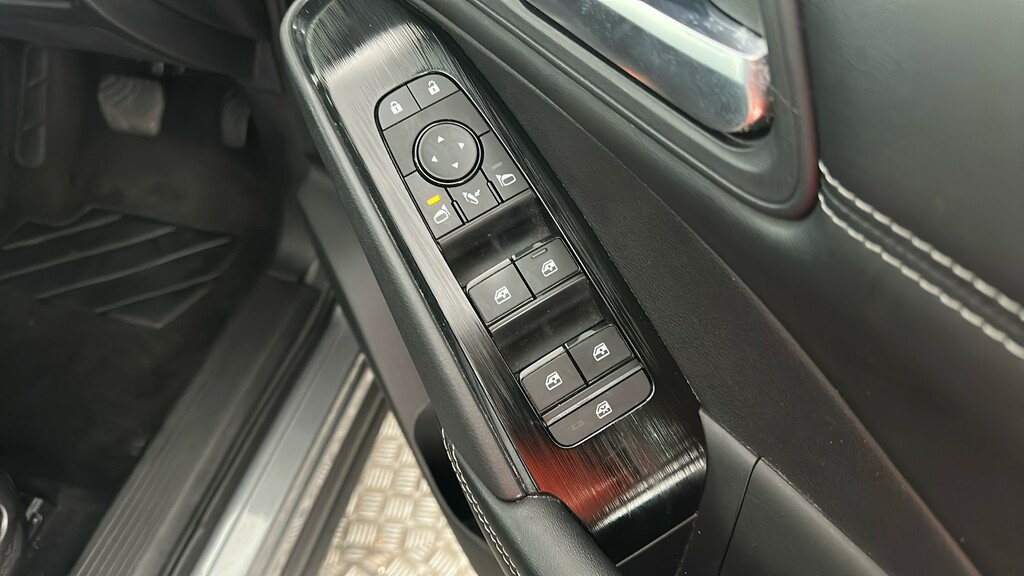 Nissan Qashqai N-connecta Black #30