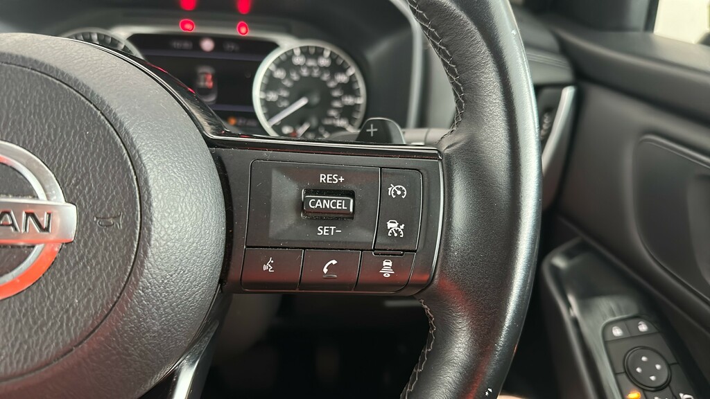 Nissan Qashqai N-connecta Black #29