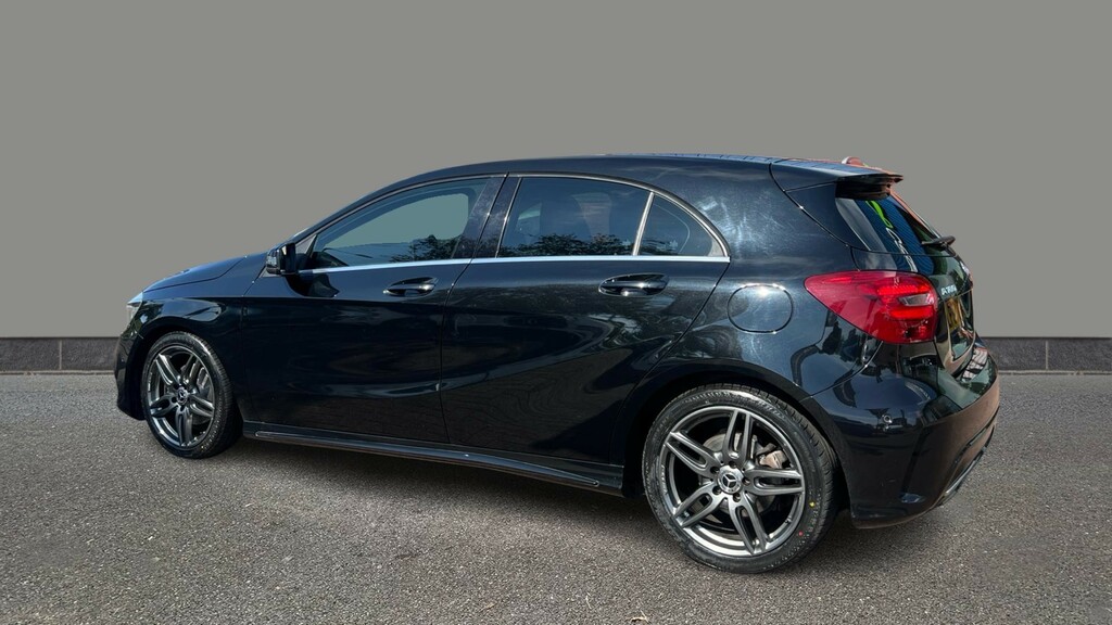 Mercedes-Benz A Class A180 Amg Line Executive Black #4