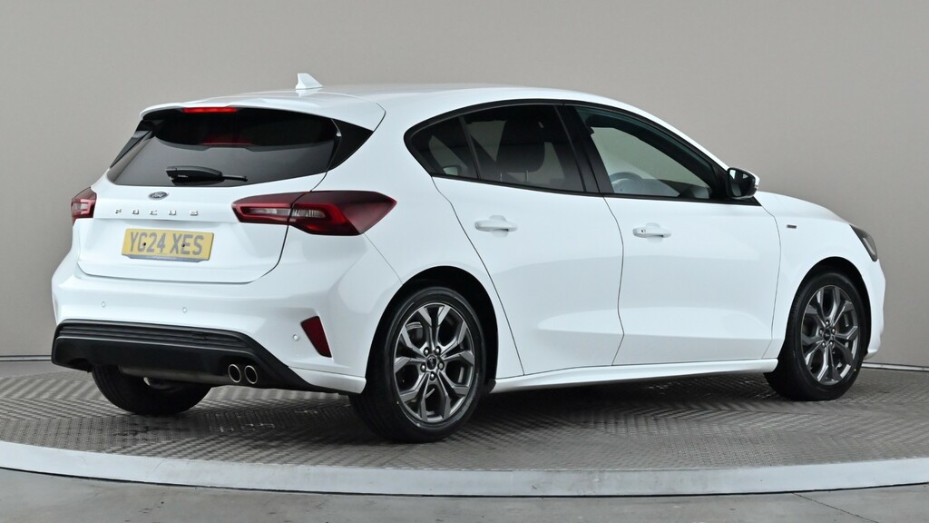 Ford Focus 1.0 Ecoboost Hybrid Mhev 155 St-line White #6