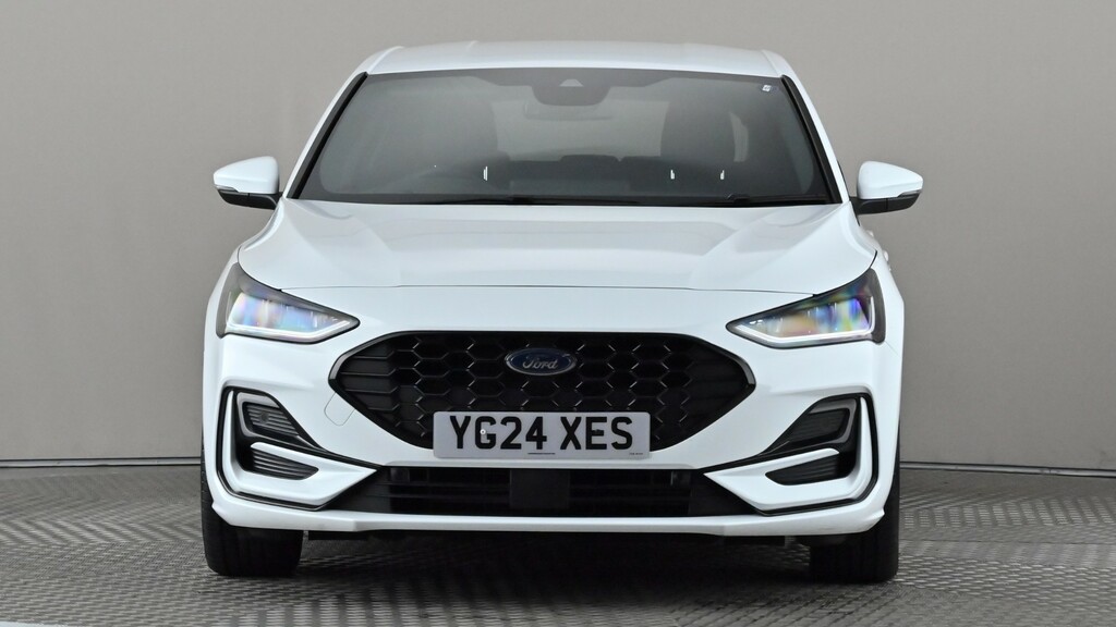 Ford Focus 1.0 Ecoboost Hybrid Mhev 155 St-line White #2