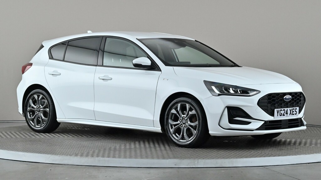 Ford Focus 1.0 Ecoboost Hybrid Mhev 155 St-line White