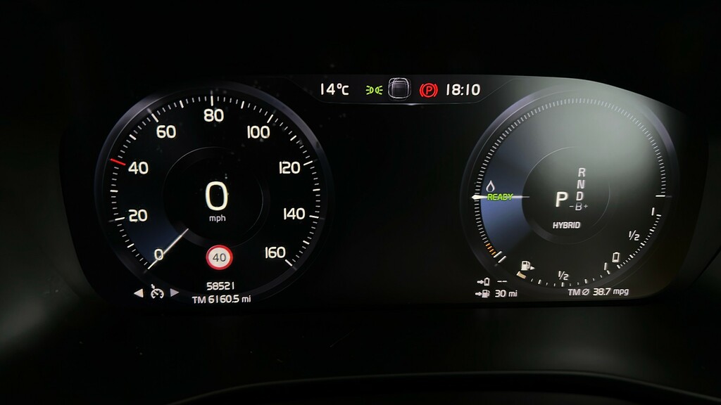 Volvo XC40 Volvo Estate 2.0 B4p Ultimate Dark Black #14