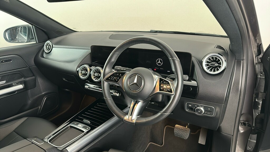 Mercedes-Benz EQA Eqa 250 140Kw Sport Executive 70.5Kwh Grey #37