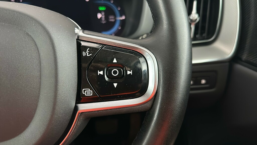Volvo XC60 2.0 B5p Ultimate Dark Awd Geartronic Grey #31