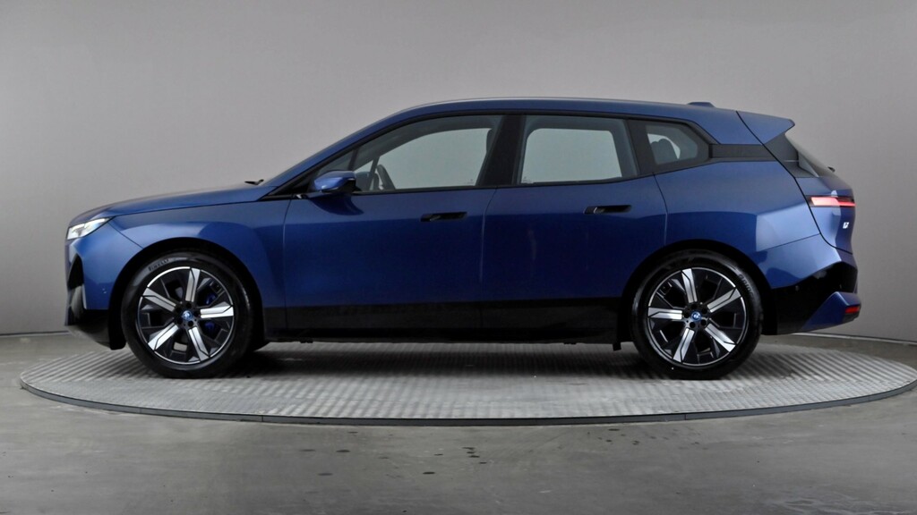 BMW iX 240Kw Xdrive40 M Sport 76.6Kwh Blue #3