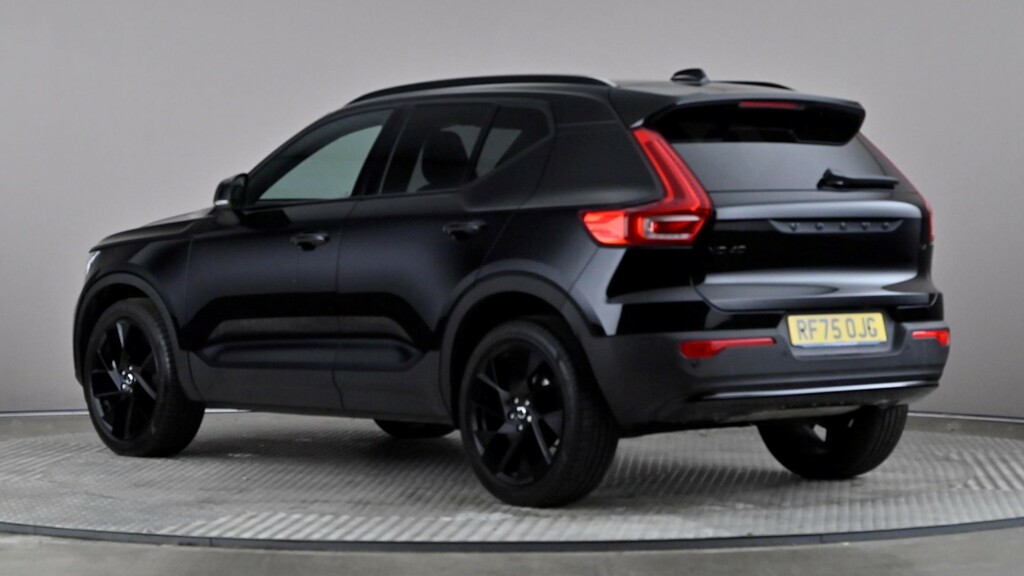 Volvo XC40 2.0 B4p Plus Black Edition Black #4