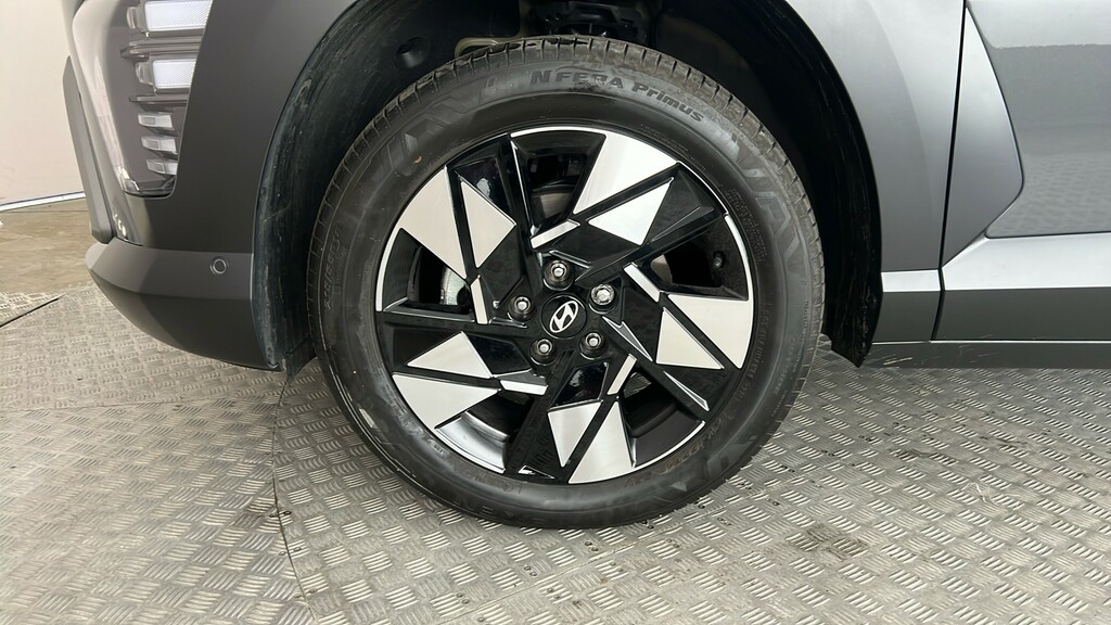 Hyundai Kona 65.4Kwh N Line S White #19