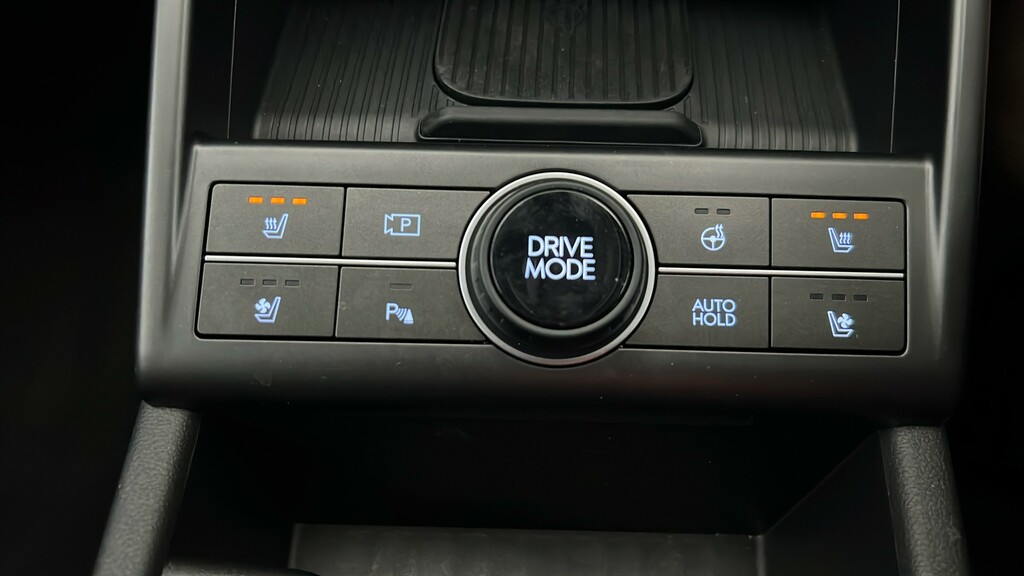 Hyundai Kona 65.4Kwh N Line S White #26