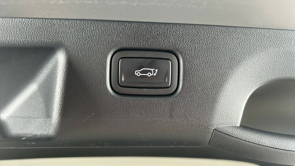 Hyundai Kona 65.4Kwh N Line S White #29