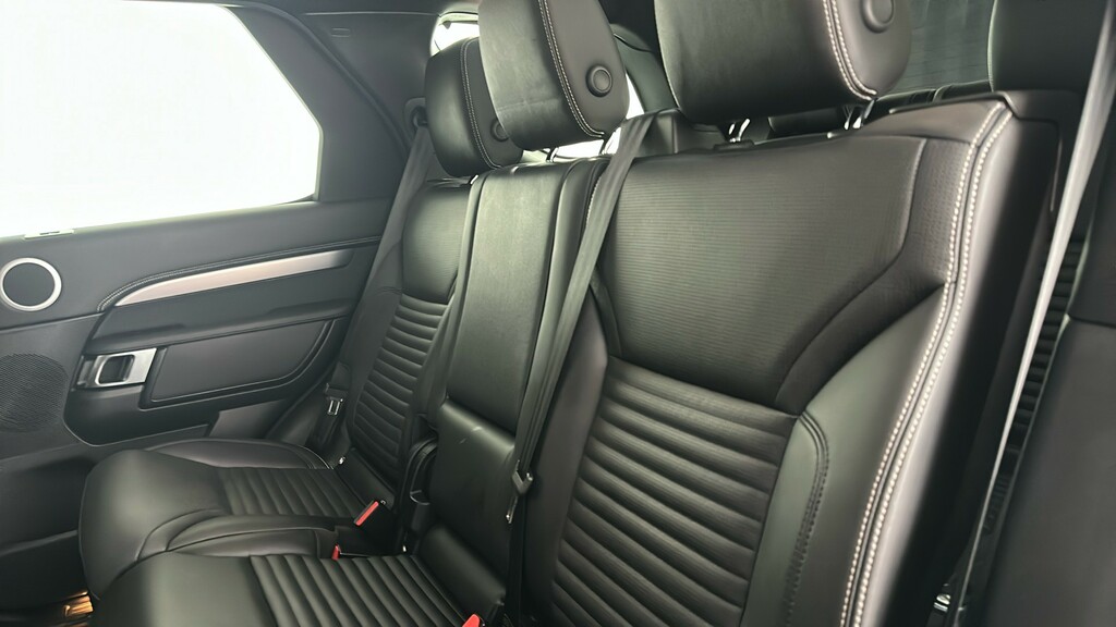 Land Rover Discovery 2.0 P250 R-dynamic Hse 5 Seat 2023 Blue #18