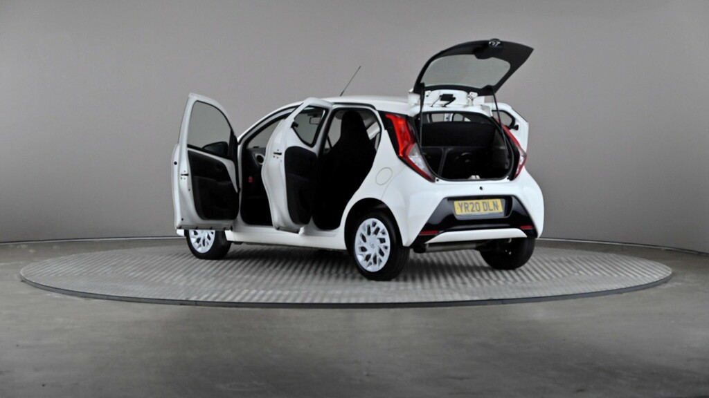 Toyota Aygo 1.0 Vvt-i X-trend 5-Dr Red #10
